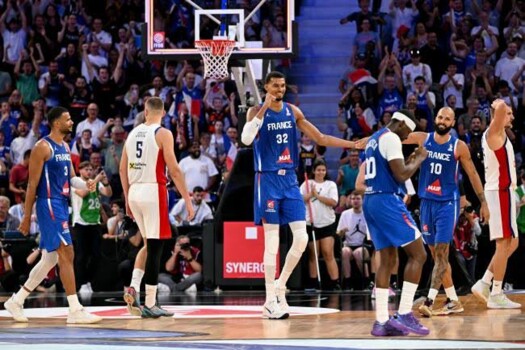 وديا ..فرنسا تهزم صربيا في مواجهة مثيرة بين ويمبانياما ويوكيتش