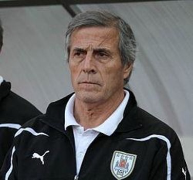 مدرب الأورغواي : مواجهة السعودية مهمة للمنتخب بعد تجديد عناصره