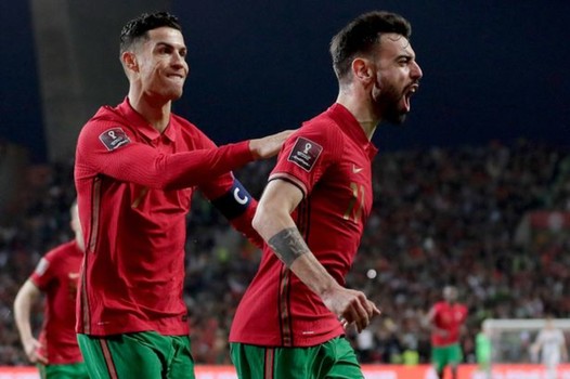موجز الصباح: البرتغال وبولندا لكأس العالم، خروج مصر والجزائر، تأهل تونس والمغرب وفوز البرازيل وتعادل الأرجنتين