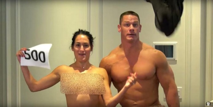 نيكي بيلا وجون سينا واحتفال غريب خارج عن المالوف
