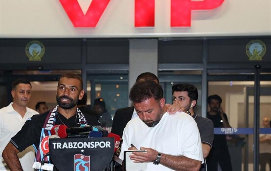 محمد صلاح يقرب نونيز من طرابزون سبور
