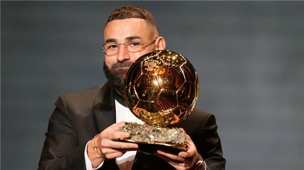 موعد حفل تسليم الكرة الذهبية 2023