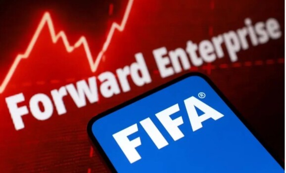 فيفا يدافع عن مشروعه التجاري الجديد ويؤكد عدم بيع كرة القدم