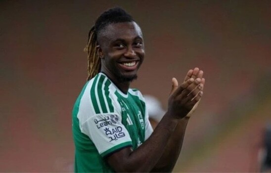 الأهلي السعودي يمدد عقد الفرنسي أتانغانا حتى العام 2029