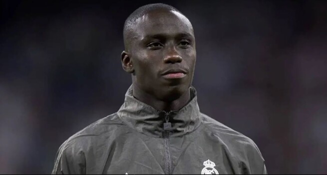 عملية جراحية لمدافع ريال مدريد