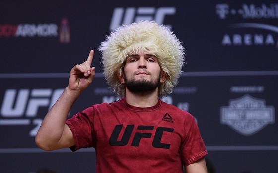 حبيب نورمحمدوف يشتري أسهما في منظمة UFC