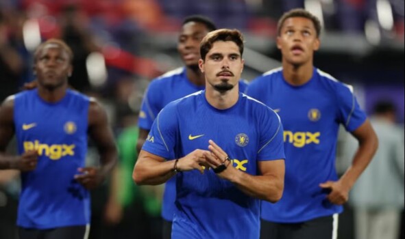 ماريسكا يفتح الباب أمام رحيل بيدرو نيتو عن تشيلسي