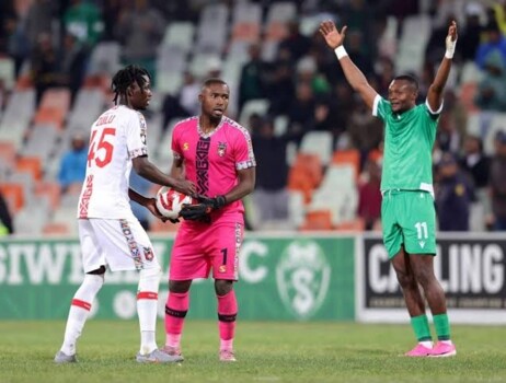 طرد غريب لحارس غالاكسي في الدوري الجنوب افريقي