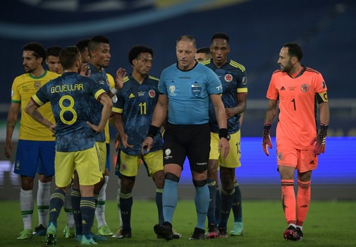 كوبا أميركا 2021: فوز بشق الانفس للبرازيل على كولومبيا وتعادل اكوادور وبيرو