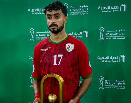 أرقام استثنائية تتوج نجم عمان رجلاً للمباراة أمام العراق