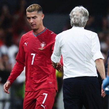 حساب منتخب البرتغال يحتفي بهدف رونالدو رغم ازمته مع جيسوس