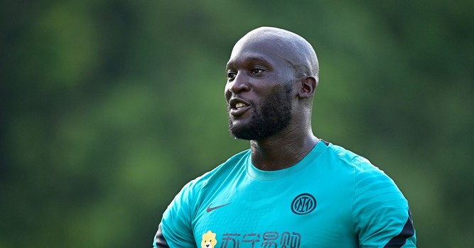لاعب يوفنتوس فايولي يدعم انتقال لوكاكو الى توتنهام