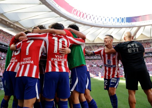 موجز المساء: تشافي يطيح برواية لابورتا فيما يتعلق بميسي، الاتلتيكو يحسم ديربي مدريد، انتصار مثير للسيتي وصعب لليفربول وتعادل اليونايتد، ليفركوزن يحسم لقاءه مع لايبزيغ، تعادل مرير لنابولي وخسارة مدوية لكومو، فوز اوكسير على بريست وخسارة ليل