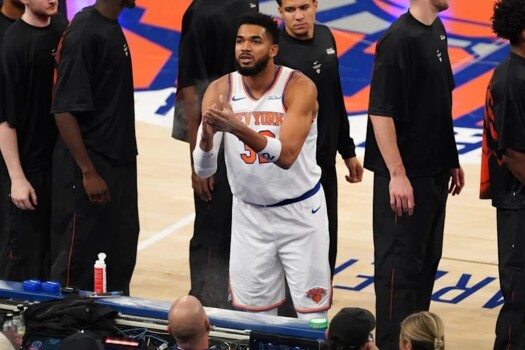 NBA نيويورك نيكس يسجل فوزه الاول في مباريات ما قبل الموسم