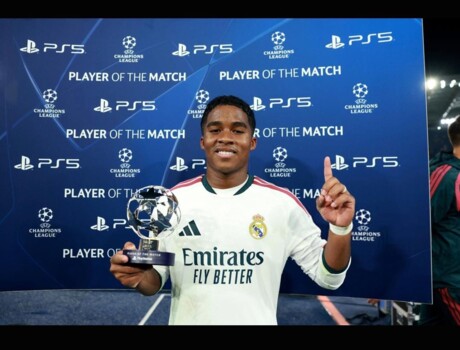 اندريك افضل لاعب في مباراة روما وريال مدريد
