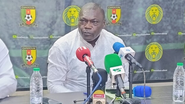 صامويل ايتو يؤكد استمرار باغو مدربا لمنتخب الكاميرون