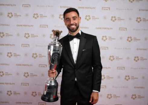 برونو فرنانديز يفوز بجائزة لاعب العام في البريمييرليغ