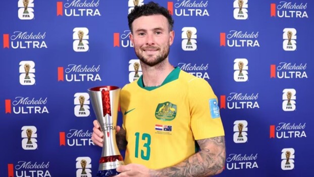 أونيل افضل لاعب في مباراة استراليا والباراغواي