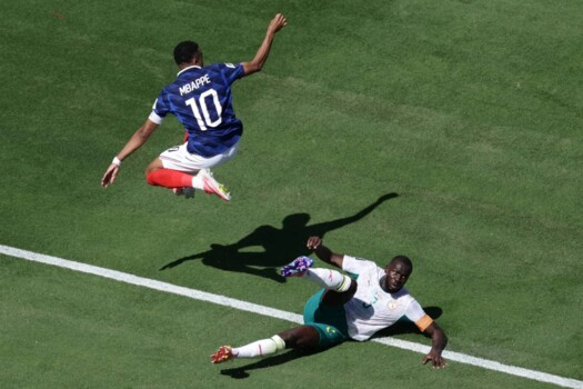 كوليبالي ينتقد قيود السفر: جماهير أفريقيا تستحق دعم منتخباتها في كأس العالم