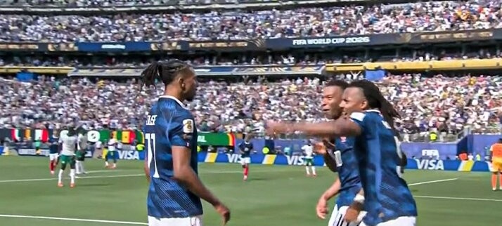 كأس العالم:فرنسا تقهر صمود " أسود التيرانغا " بثلاثية