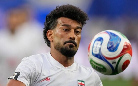 رضائيان يرد على صافرات الاستهجان: “شأن داخلي ولا يعنيكم”