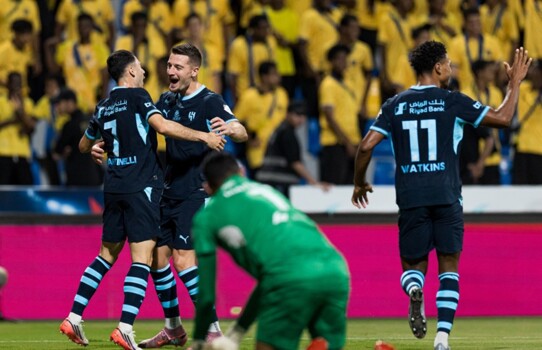سداسية الهلال في مرمى التعاون