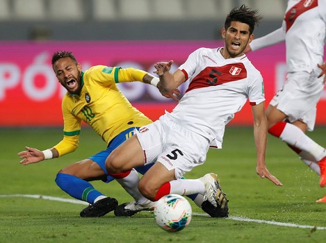 كارلوس زامبرانو يصف نيمار بالمهرج