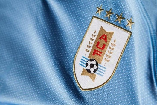 ما سرّ النجوم الـ 4 على قميص منتخب الاوروغواي في كأس العالم؟