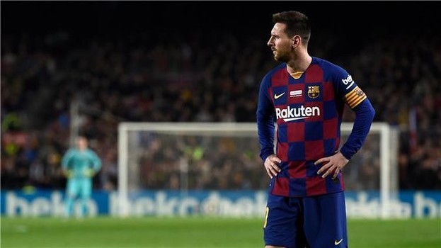 موجز المساء: ميسي خارج رحلة برشلونة لاوكرانيا، ميلان يفتقد لخدمات زلاتان وعودة محتملة للجماهير في إنكلترا