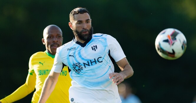الهلال يكسب تجربة صن داونز بثنائية مالكوم