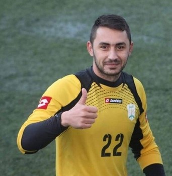 لاري مهنا يغادر الأنصار إلى فرنسا
