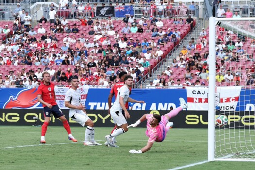 ودياً: كاين يقود انكلترا للفوز على نيوزيلندا وفوز عريض لاسكتلندا على بوليفيا