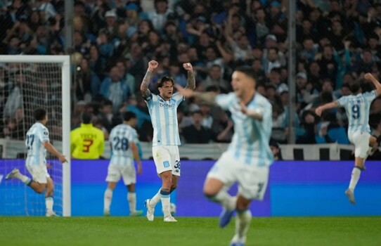 راسينغ الارجنتيني اول المتاهلين الى نصف نهائي كأس ليبرتادوريس