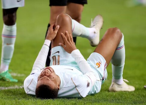 ريال مدريد يؤكد إصابة مبابي بتمدد في الركبة
