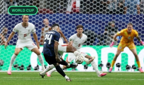 كأس العالم:التحفظ الدفاعي لانكلترا مكّن الارجنتين من قلب موازين اللقاء ليضرب ابطال العالم موعداً في النهائي امام اسبانيا