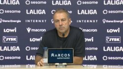 فليك يعلق على فوز برشلونة ضد ليفانتي