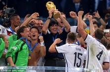 تهشّم جزء من كأس مونديال البرازيل