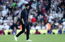 اربيلوا يتحسر على تعادل فولهام مع مان يونايتد وينتقد التحكيم