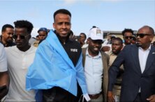 استقبال حافل لحكم صومالي بعد استبعاده من مونديال 2026