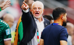 ارنولد يجدد عقده مع المنتخب العراقي حتى كأس آسيا 2027