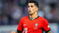 كانسيلو يعود إلى تدريبات الهلال السعودي