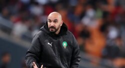 الركراكي يخوض تجربة جديدة في فرنسا بعيدا عن الملاعب