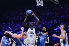 العملاق يعود إلى NBA