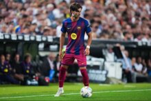 انريكي يطلب ضم فيران توريس وبرشلونة يتمسك بنجمه