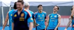 دي لا فوينتي: غافي يطالب الجميع بالكمال