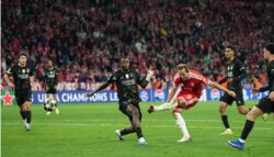 موجز الصباح: البطل بي أس جي يضرب موعداً مع ارسنال في نهائي دوري الابطال، الجدل التحكيمي يطال البايرن واتلتيكو مدريد،  ايران تهدد بالانسحاب من كأس العالم، الاهلي ينتصر على الفتح في الدوري السعودي، السبيرز يعادل السلسلة مع مينيسوتا والنيكس يتقدم على فيلادلفيا