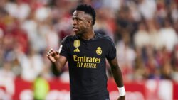 رومانو: فينيسيوس يجدد عقده مع ريال مدريد حتى 2032