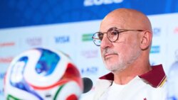 دي لا فوينتي يشيد بميسي: يبدو كأنه في بداية مسيرته الكروية