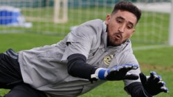 بن بوط يكشف كواليس تراجعه عن الاعتزال الدولي مع منتخب الجزائر