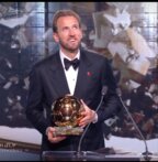 هاري كاين يفوز بجائزة الكرة الذهبية لعام 2026